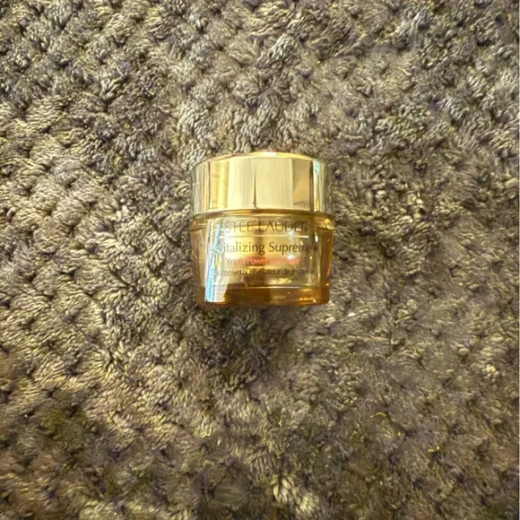 Estée Lauder skincare bundle - Picture 4 of 7